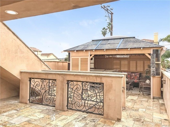 Foto del edificio - 4 br, 4 bath House - 527 10th St