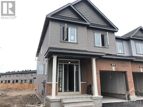 Building Photo - 219 Bandelier Way