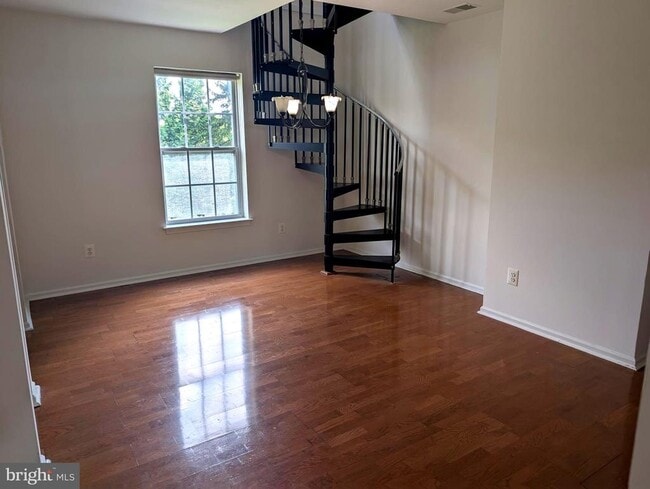 Foto del edificio - 204 River Birch Cir