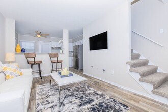 Interior Photo - TOWNHOMES AT BLENDON