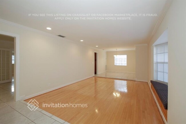 Foto del edificio - 9400 NW 19th St