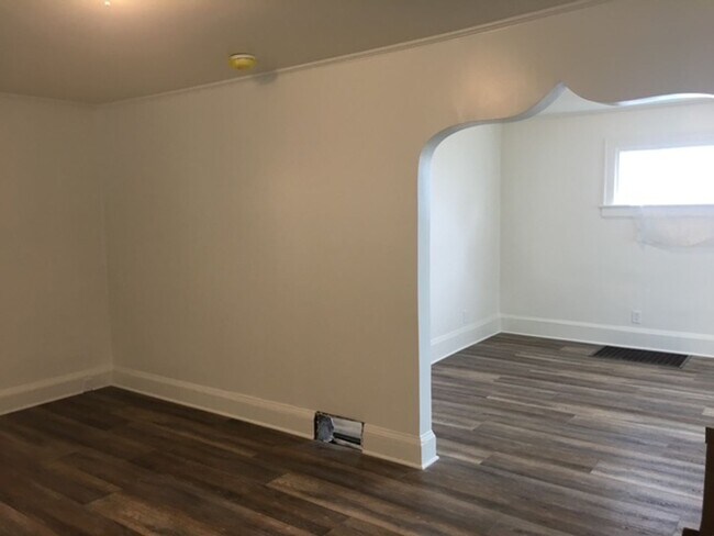 Foto del edificio - Renovated three bedroom home