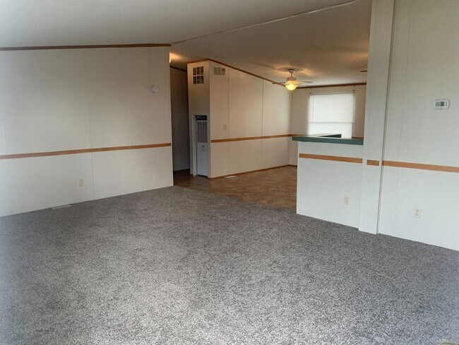 Foto del edificio - **APPLICATION RECEIVED** *MOVE IN SPEICAL ...