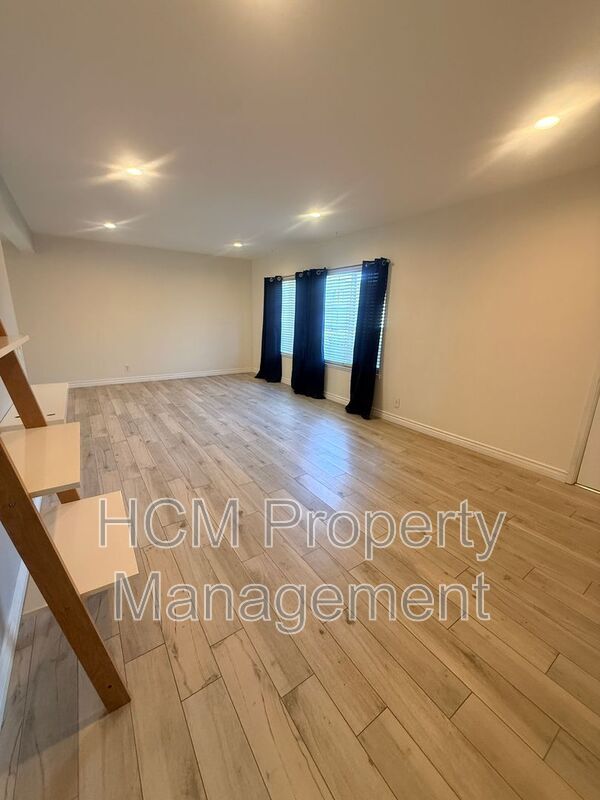 Building Photo - 16065 Mt Pico Ct