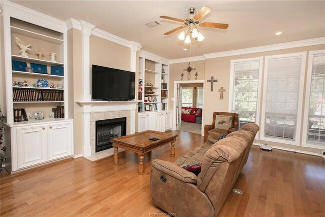 Foto del edificio - 9307 Chadwick Ln