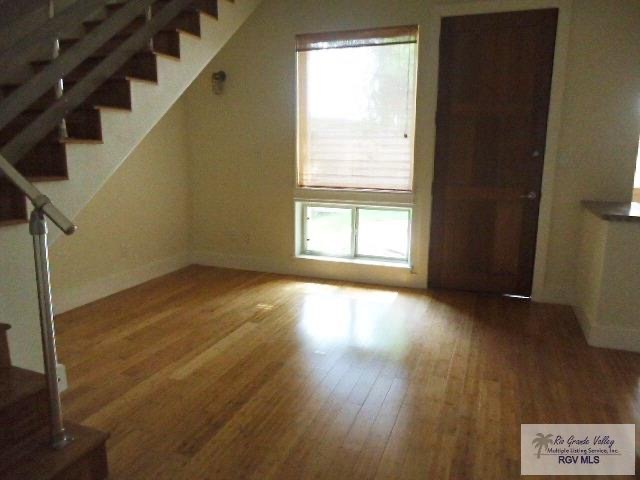 Foto del edificio - 524 Wildrose Ln