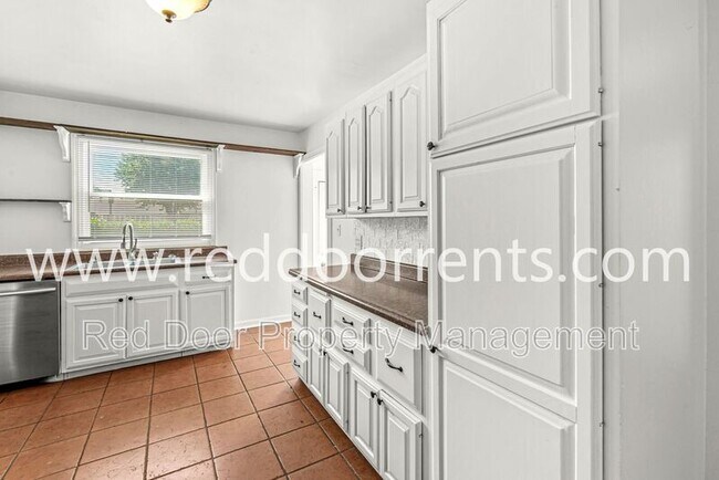 Foto del edificio - 957 Woodhill Dr