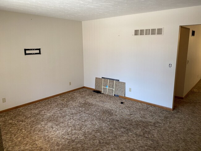 Building Photo - 2510 S 49th Ninja LLC GPM