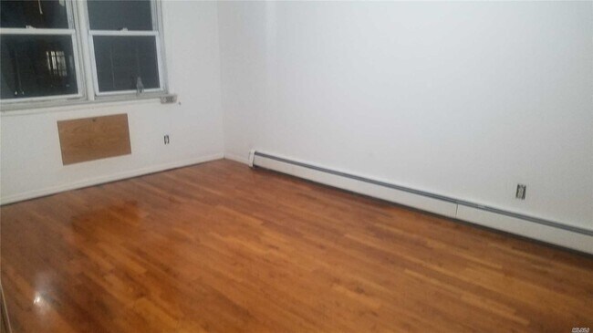 Foto del edificio - 94-58-94-45 45th Ave