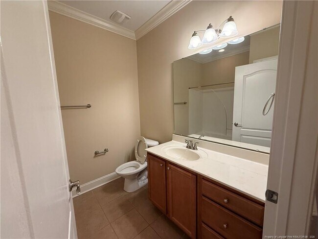 Foto del edificio - 185 Gallery Dr