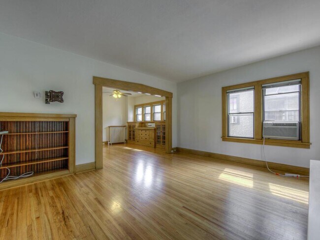 Building Photo - 3343 Girard Ave S