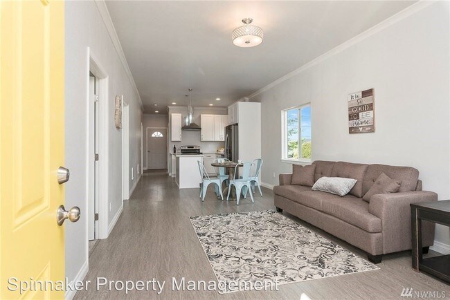 Foto del edificio - 3 br, 2 bath House - 3704 E Spokane St