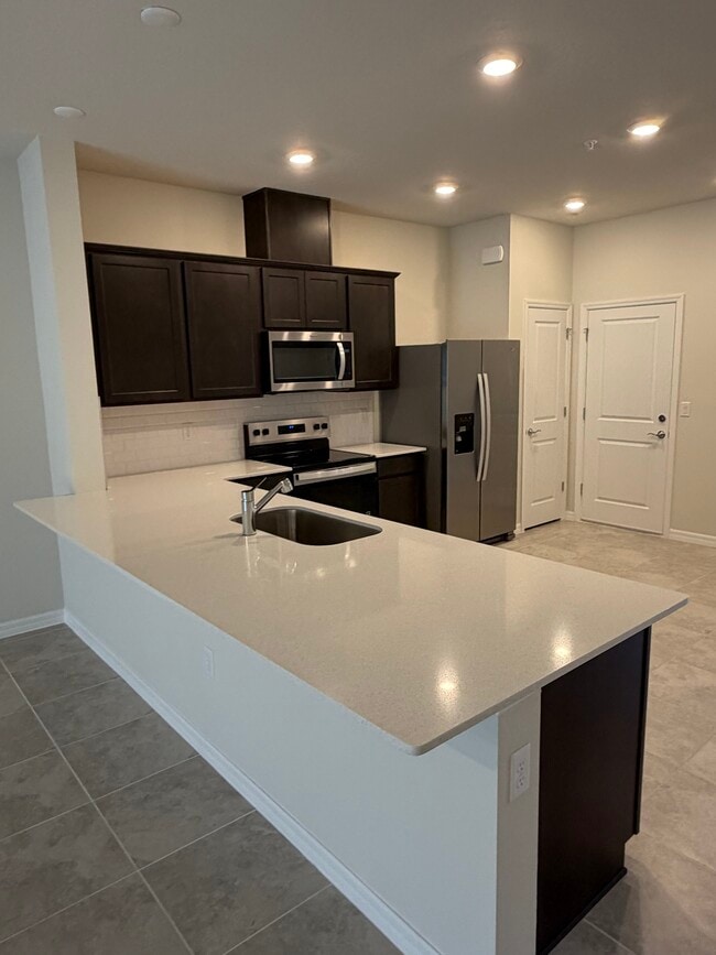 Foto del edificio - 110 Violet Vine Ln