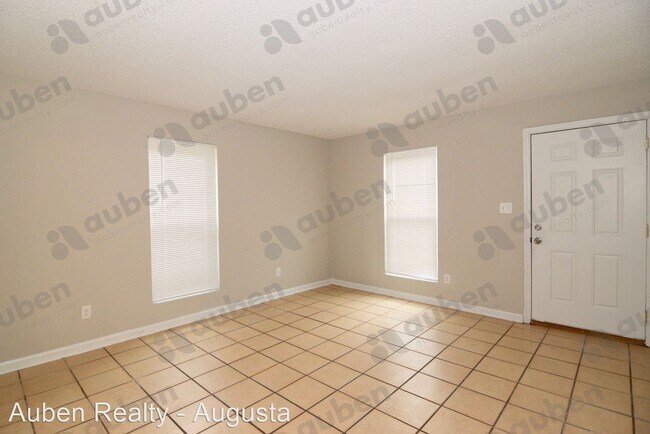 Building Photo - 2 br, 1.5 bath House - 2312 Winston Way