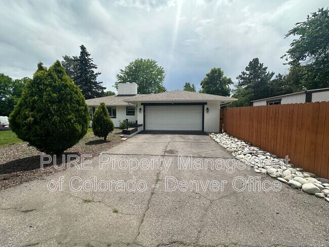 Building Photo - 787 Crescent Ln