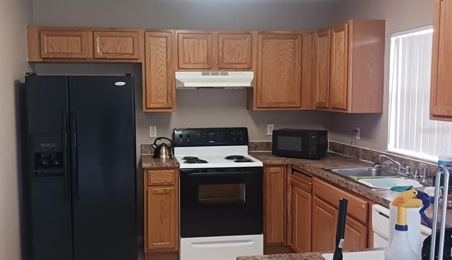 Building Photo - 502 Albatross Dr