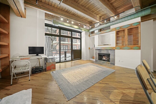 Foto del edificio - 520 W Huron St