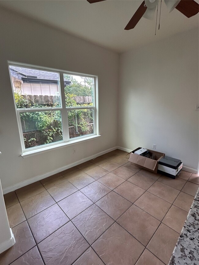 Foto del edificio - 6839 Larkstone St