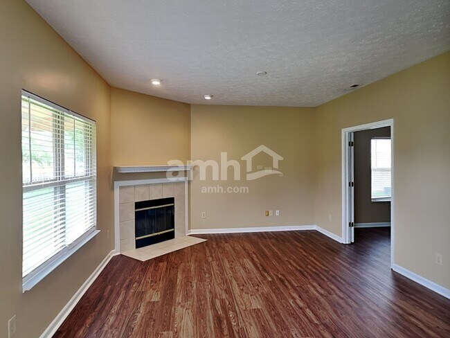 Building Photo - 6591 W Irving Dr