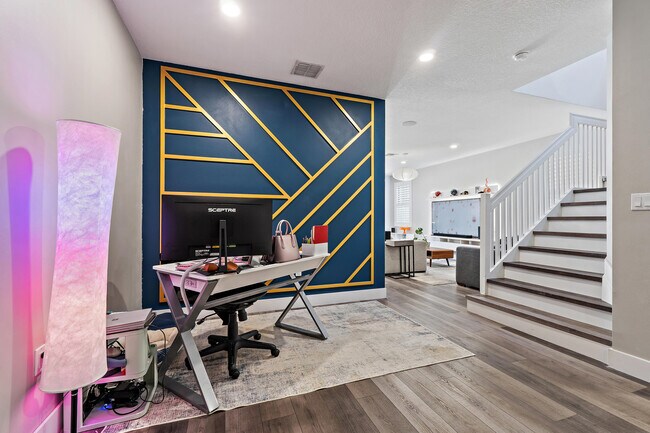 Foto del edificio - 6024 Pine Tree Way
