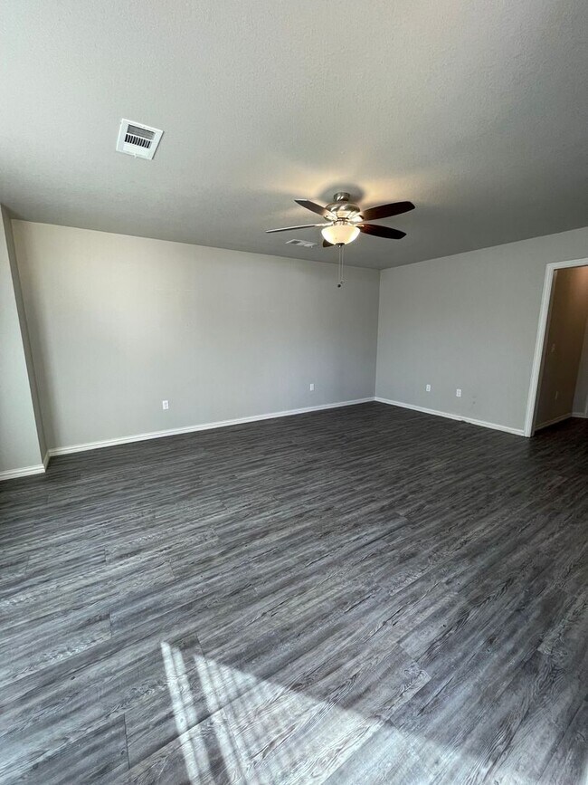 Foto del edificio - Close to school/ Granite countertop