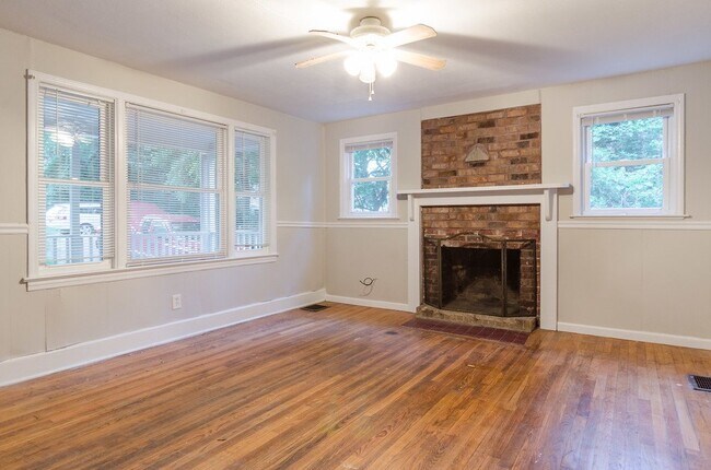 Foto del edificio - 1233 Cheshire Ave