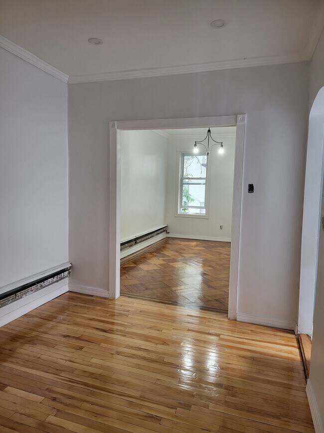 Living rm - 22 Lefferts Ave