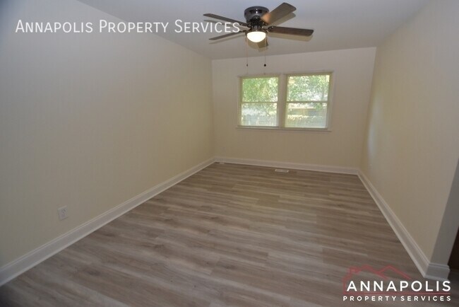 Foto del edificio - 921 Blue Ridge Dr