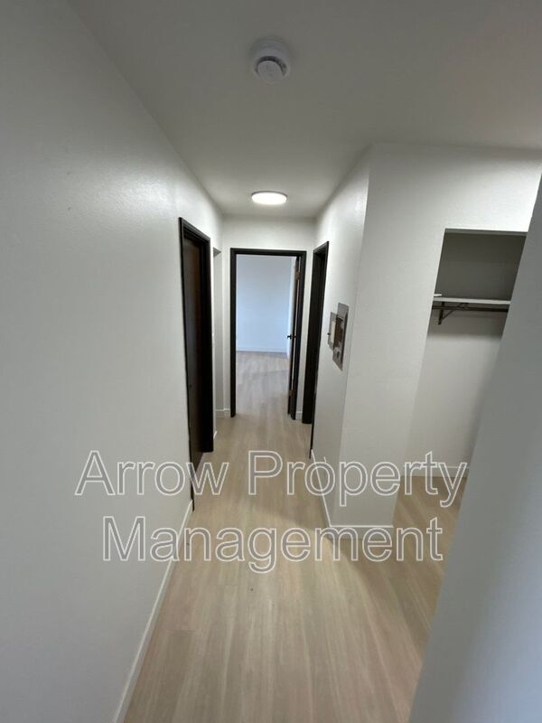 Foto del edificio - 215 E Arbor Ave