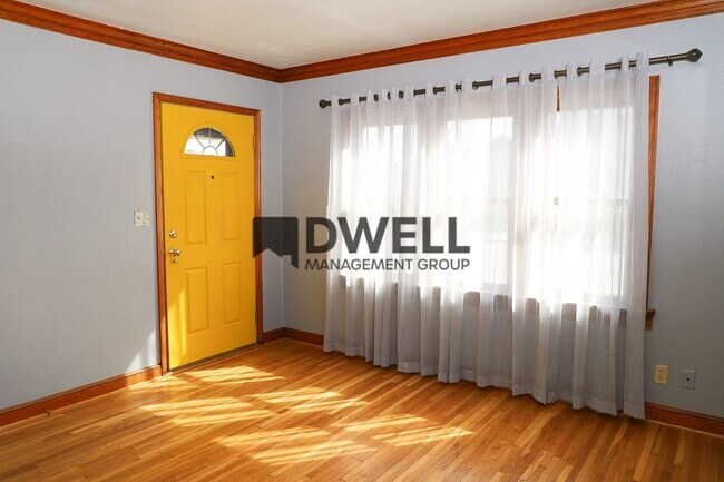 Foto del edificio - 317 11th Ave SE