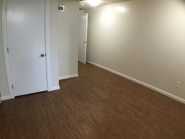 Foto del edificio - 629 E Jefferson St