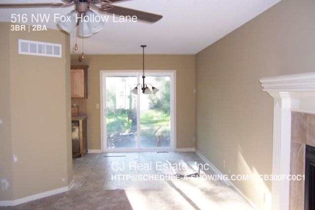 Foto del edificio - 516 NW Fox Hollow Ln