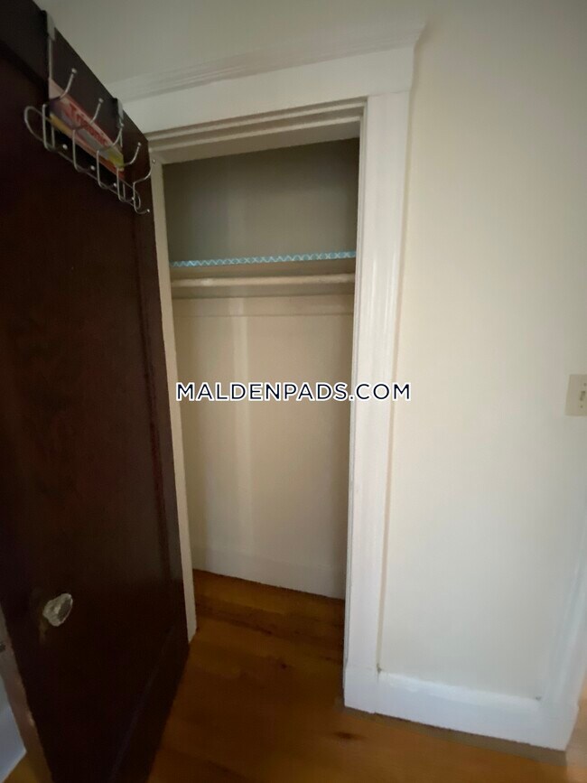 Foto del edificio - 349 Pleasant St