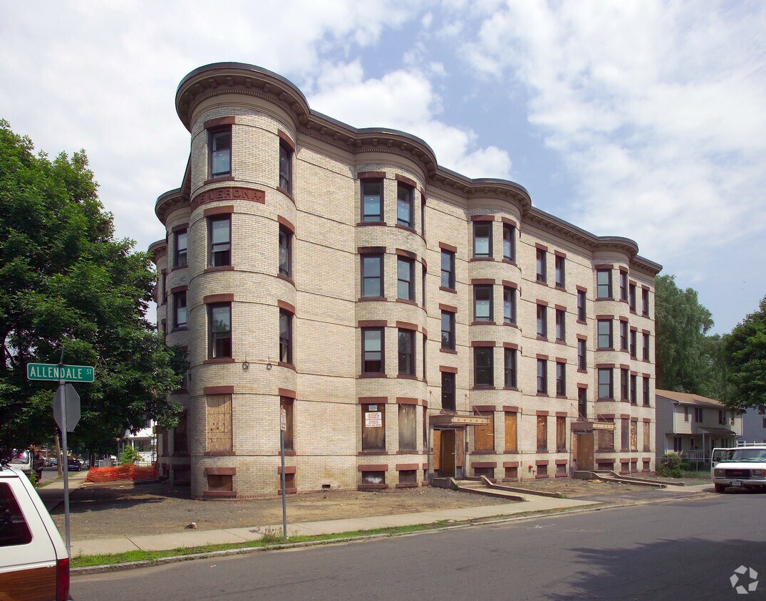 1245 Dwight St, Springfield, MA 01107 Apartments in Springfield, MA