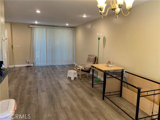 Building Photo - 267 S Sentous Ave