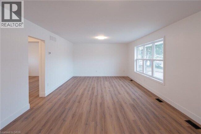 Building Photo - 2137 Mt Forest Dr