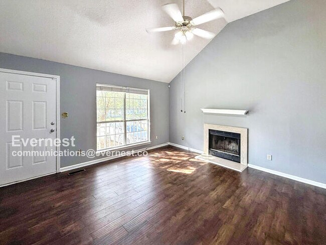 Foto del edificio - 6927 Brittany Ln