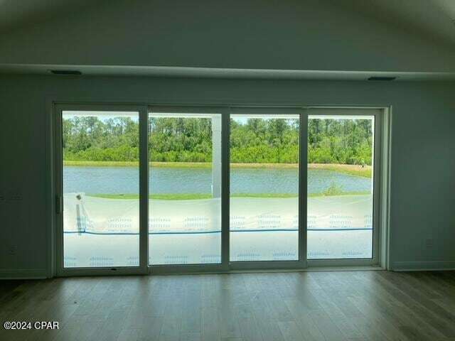 Foto del edificio - 9351 Paradise Dr