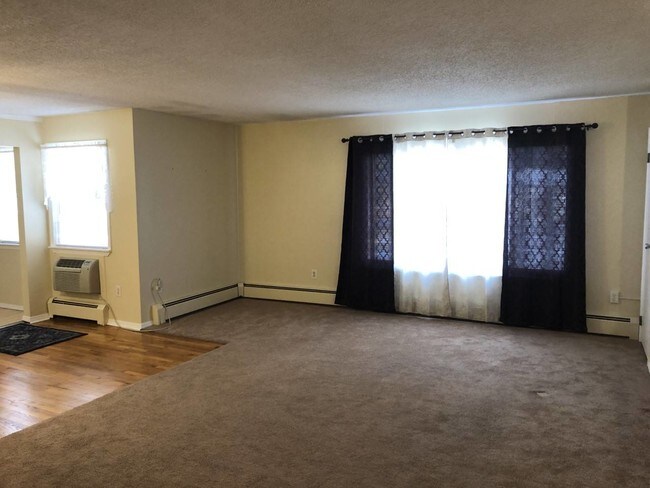 Foto del edificio - 250 Beechwood Ave