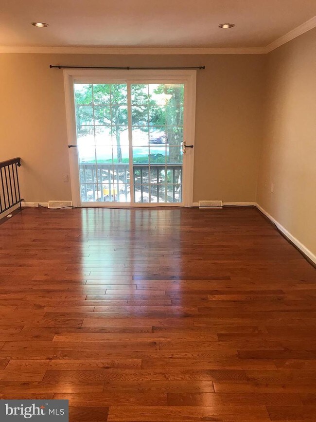 Foto del edificio - 2371 Old Trail Dr