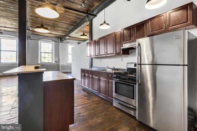 Foto del edificio - 1853 N Howard St
