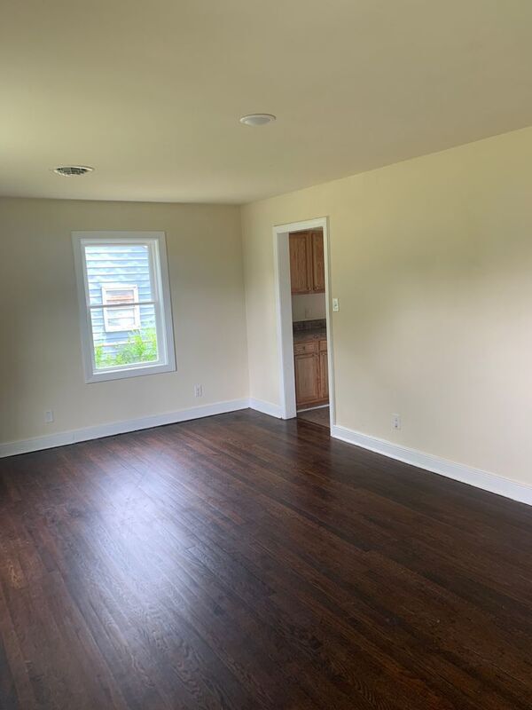 Building Photo - 4255 Sheffield Rd
