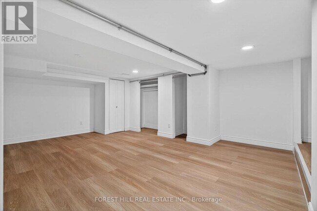 Building Photo - 7 Ellsworth Ave