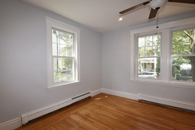Building Photo - 218 Wachusett St
