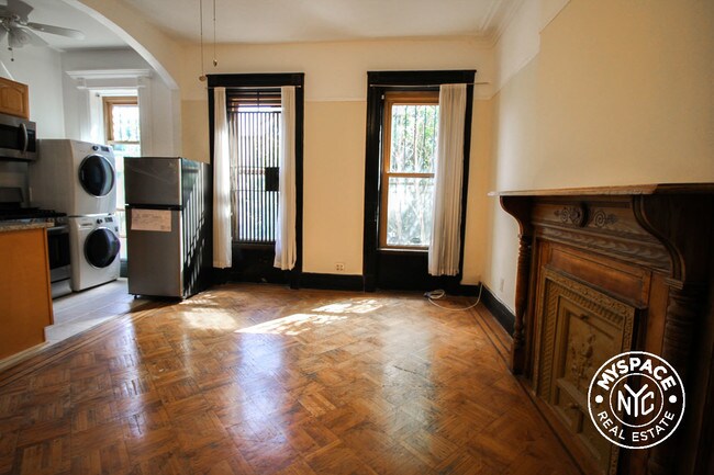 Foto del edificio - 314 Macdonough St