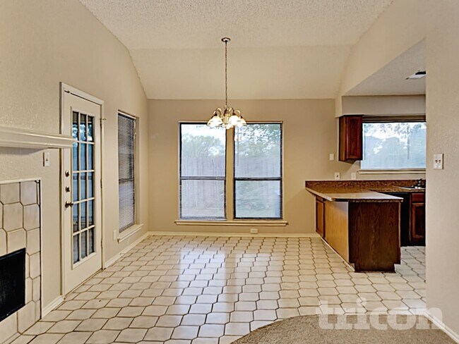 Building Photo - 1637 Woodhall Way