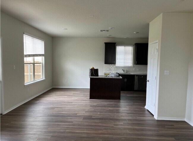 Foto del edificio - 209 Prairie Falcon Wy