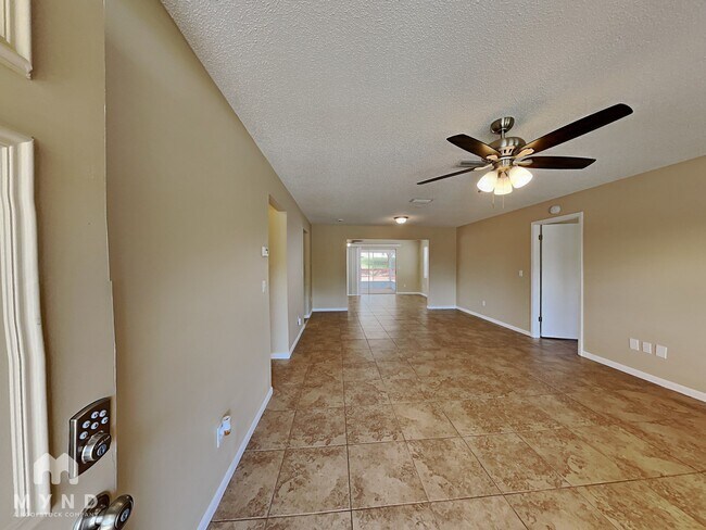 Foto del edificio - 12431 Brookside St