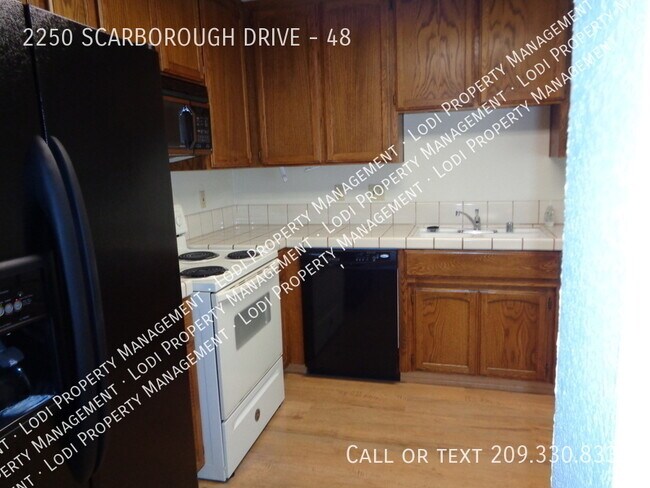 Foto del edificio - 2250 Scarborough Dr