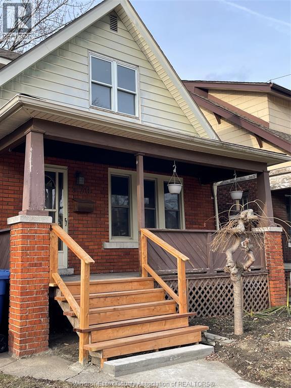 Building Photo - 570 Pine St